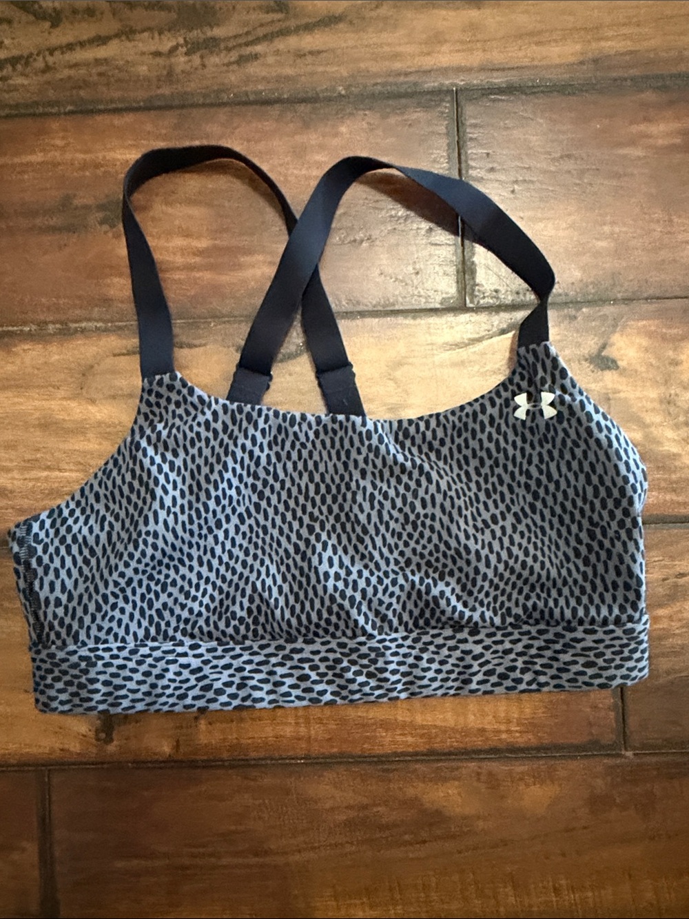 Under Armour Black and Gray Patterned Sports Bra With Adjustable Straps